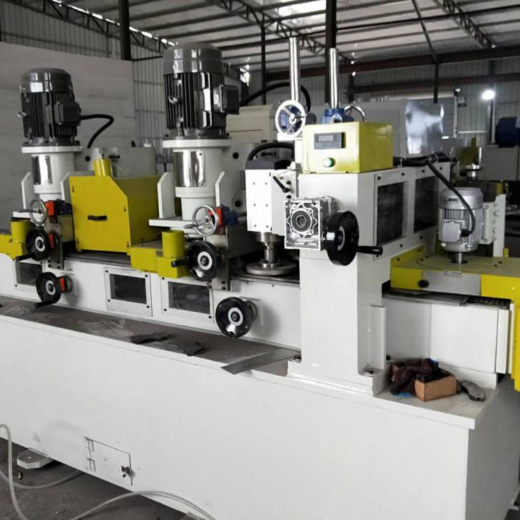 Многофункциональный комбинированный шлифовальный станок для фрикционной пластины